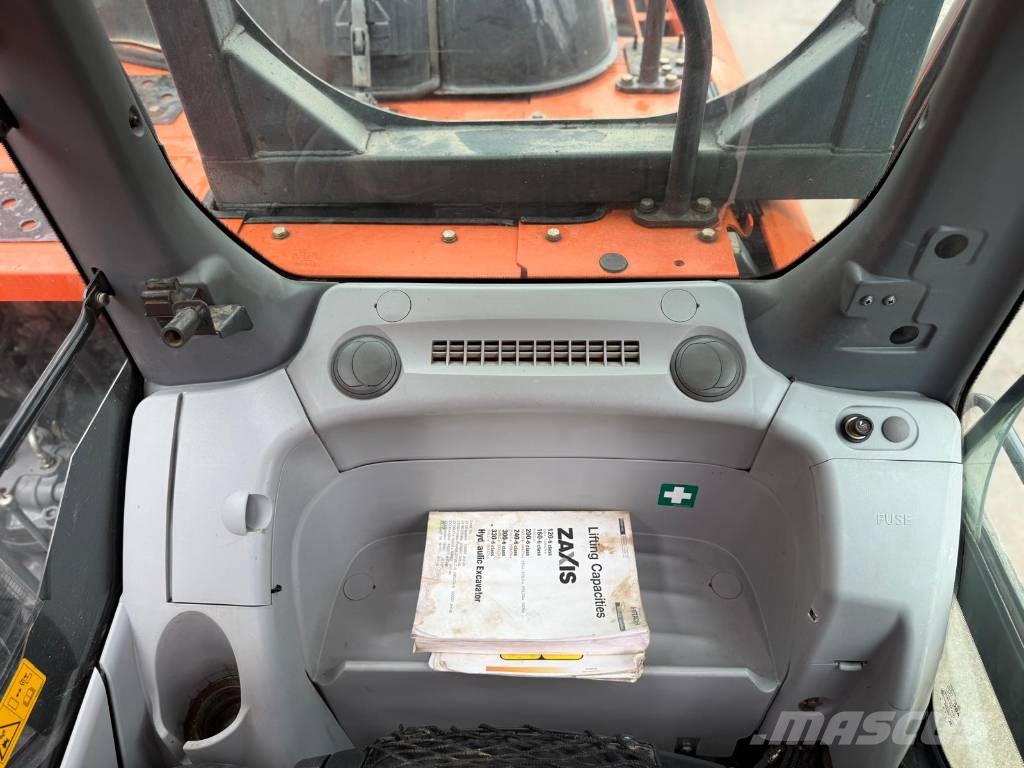 Hitachi ZX 210 LC-6 Raupenbagger