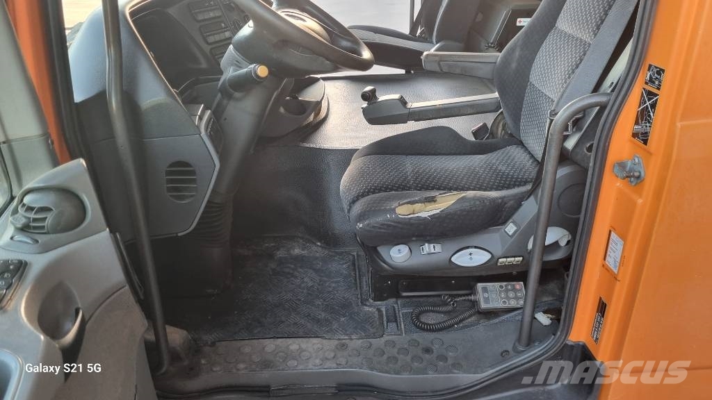 Mercedes-Benz CABIN MP3  MEDIUM 驾驶室与内部