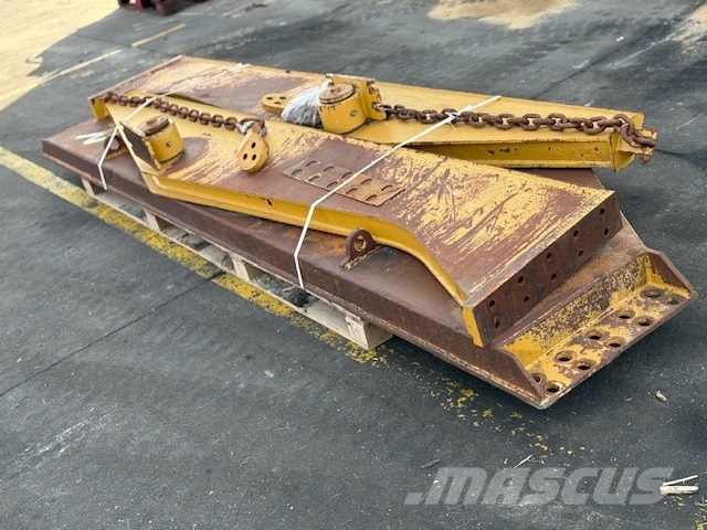CAT 735 TAIL GATE Articulated Dump Trucks (ADTs)