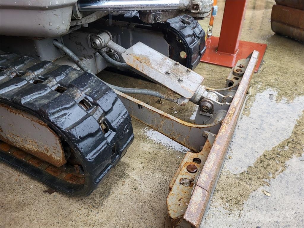 Yanmar SV08 معدات البناء - غير ذلك