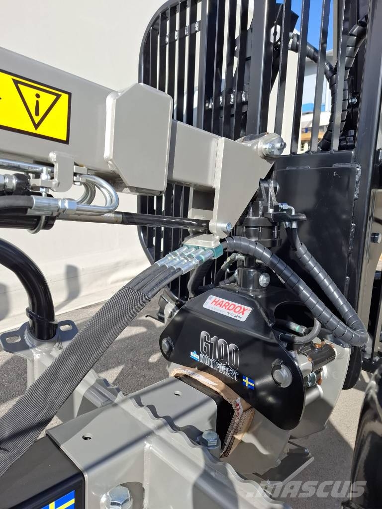 Multiforest Trejon MF950 ja V6500 9kg venttiilipöydällä Gozdarske prikolice