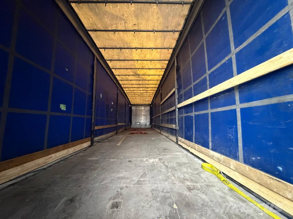 Schmitz CARGOBULL Serie nr 6172 Tentpoolhaagised