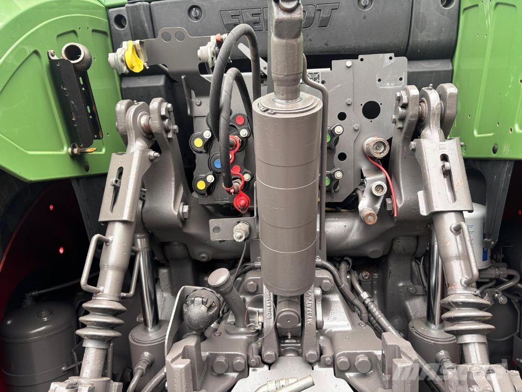 Fendt 720 VARIO POWER الجرارات
