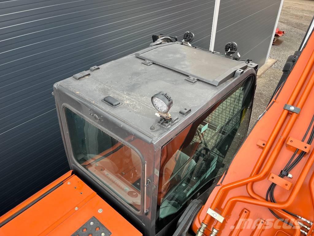 Hitachi EC350LC - New / CUMMINS ENGINE Rupsgraafmachines