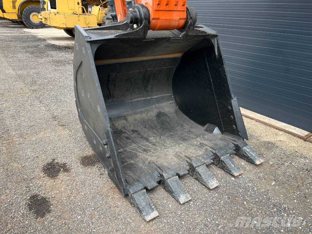 Hitachi EC350LC - New / CUMMINS ENGINE Rupsgraafmachines