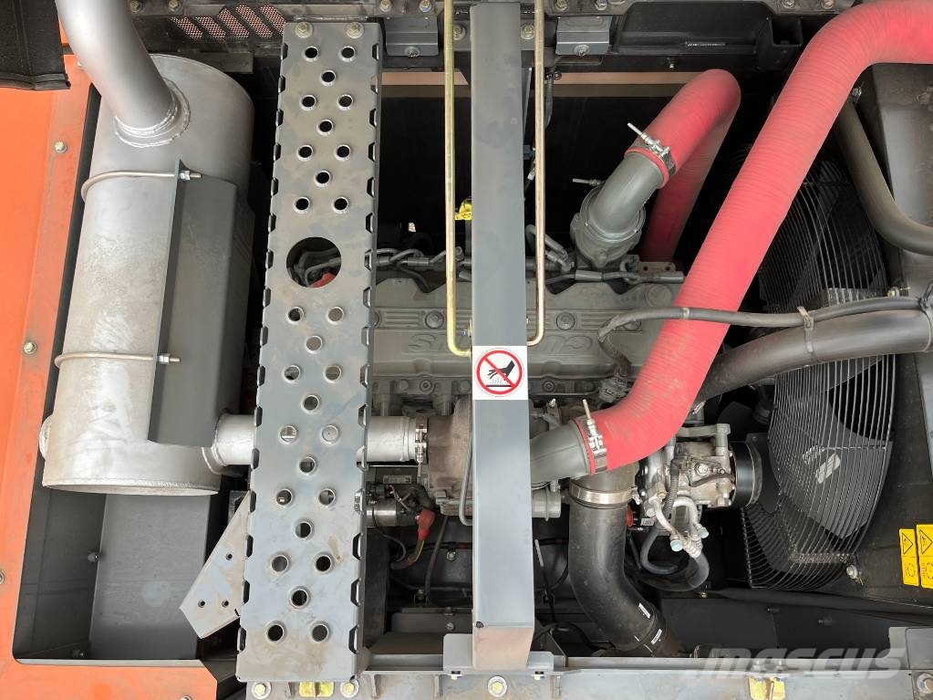 Hitachi EC350LC - New / CUMMINS ENGINE Rupsgraafmachines