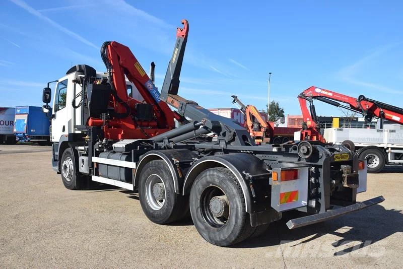 DAF CF 410 +Hooklift Palift 18t. and HMF crane Univerzální terénní jeřáby