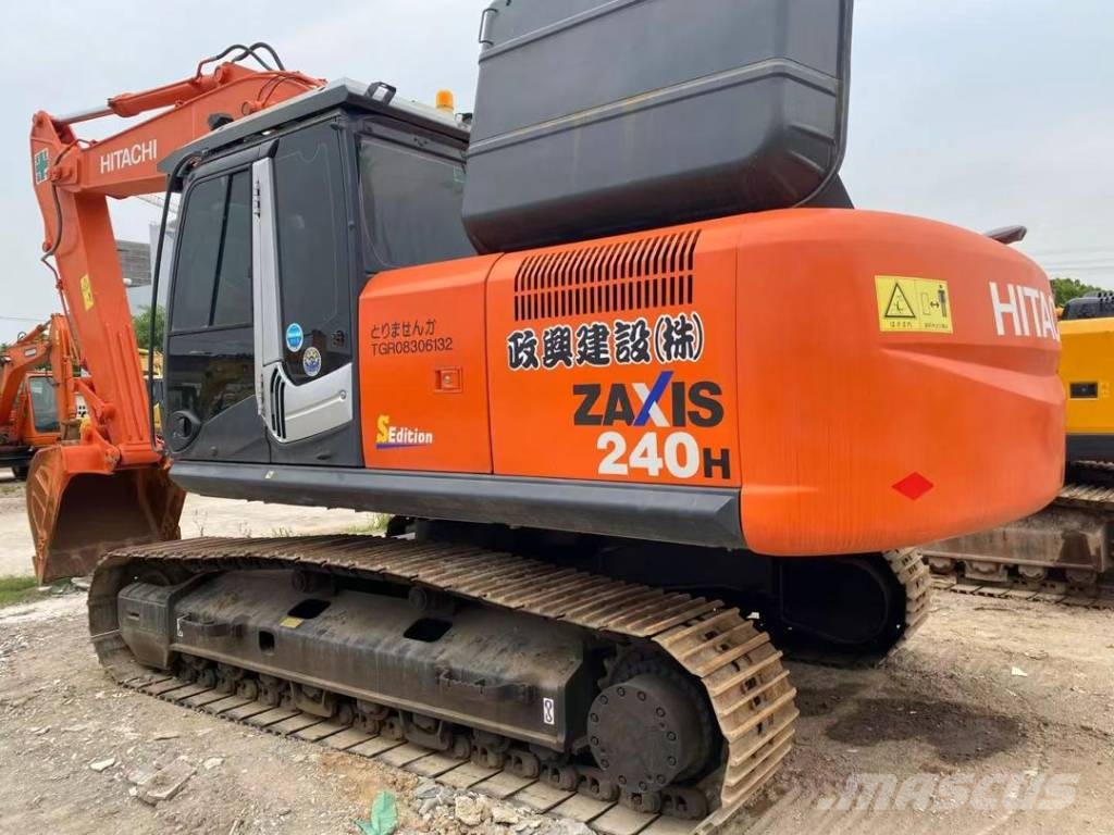 Hitachi ZX 240 Εκσκαφείς με ερπύστριες