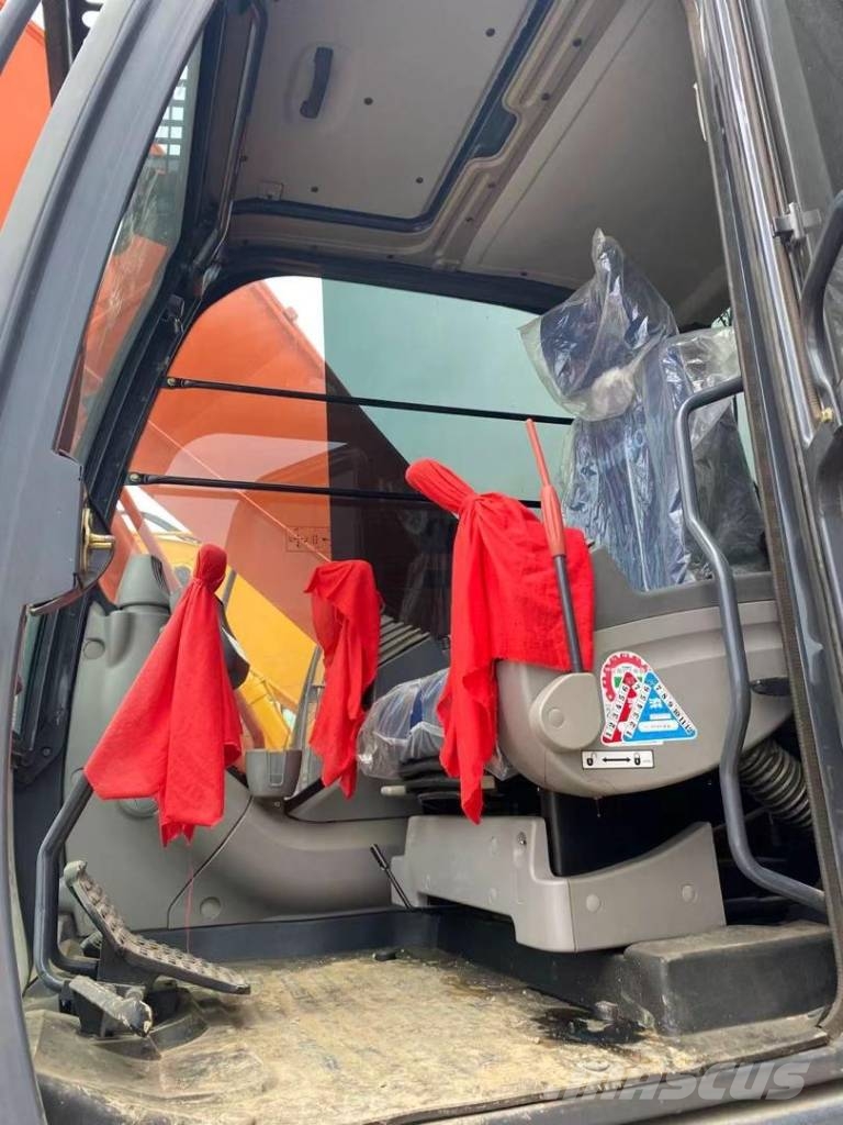 Hitachi ZX 240 Εκσκαφείς με ερπύστριες