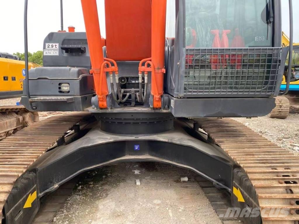 Hitachi ZX 240 Εκσκαφείς με ερπύστριες