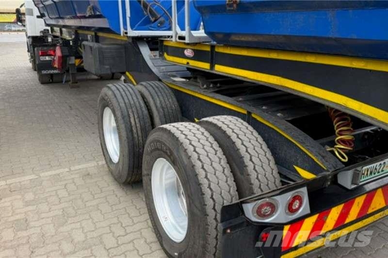 Sa Truck Bodies #IR17042Â 45m3 Interlink Side Tipper Otros camiones
