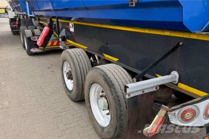 Sa Truck Bodies #IR17042Â 45m3 Interlink Side Tipper Otros camiones