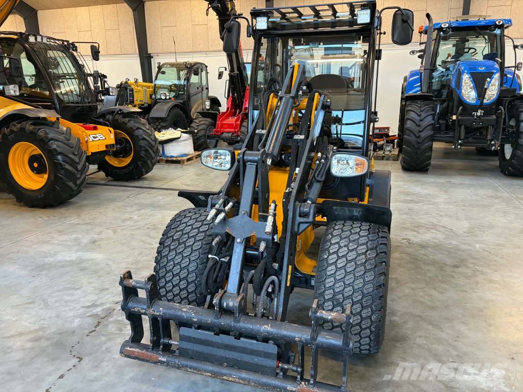 JCB 403 Agri plus minilæsser Mini homlokrakodók
