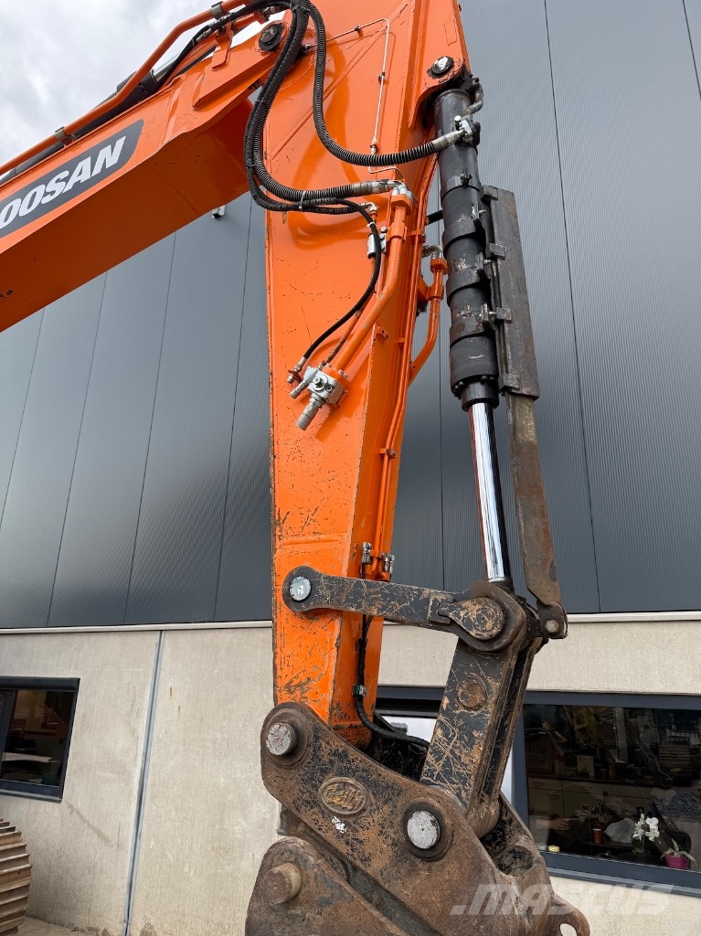 Doosan DX 300 LC-7 - DX 300 LC - DX300 Excavadoras sobre orugas