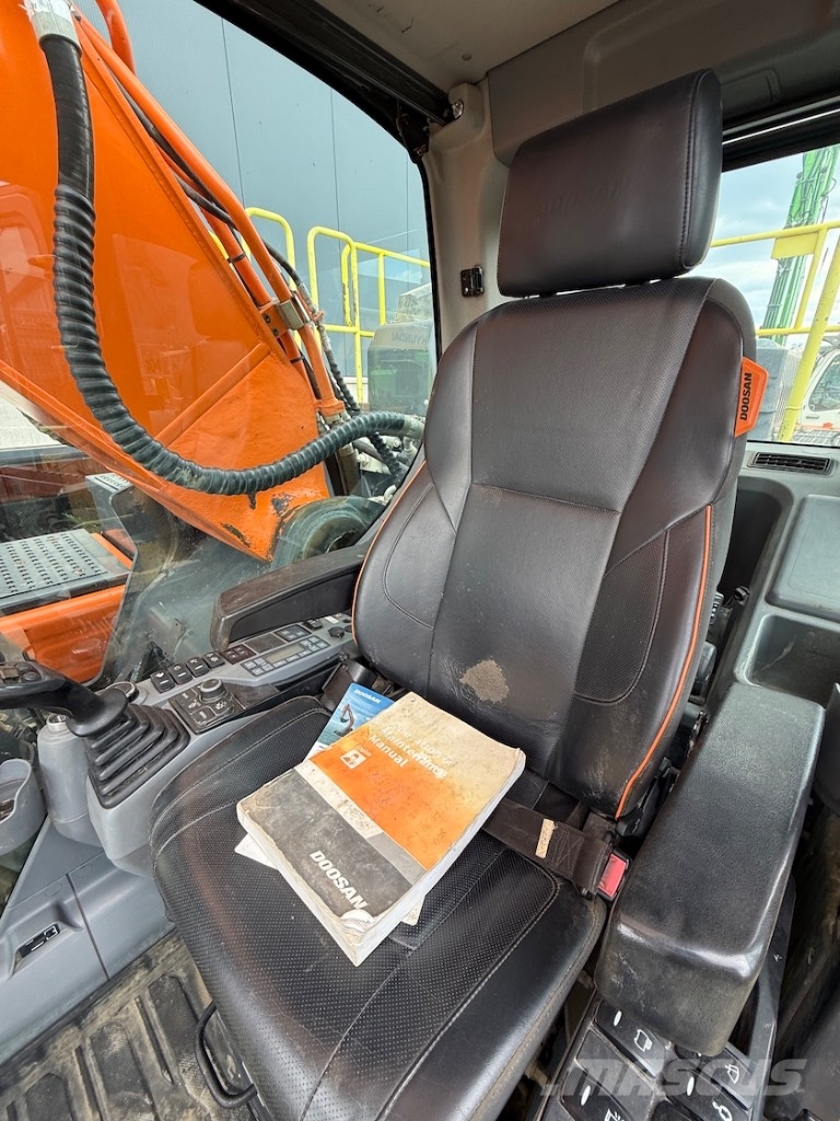Doosan DX 300 LC-7 - DX 300 LC - DX300 Excavadoras sobre orugas