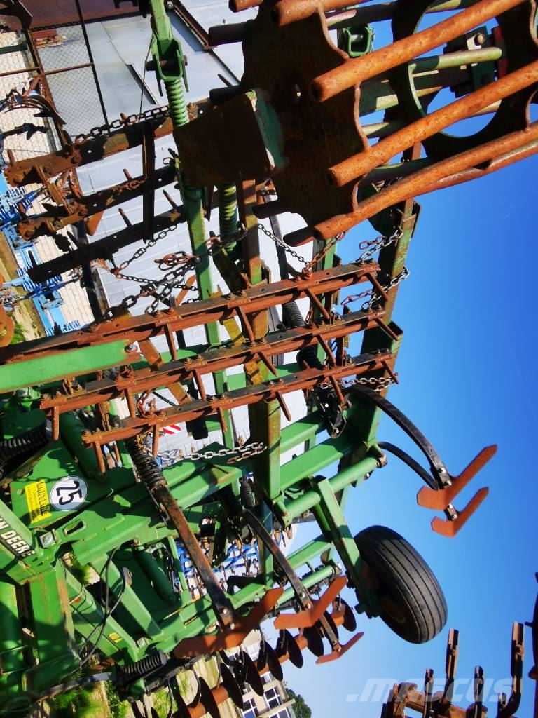 John Deere 410 A Cultivatoren