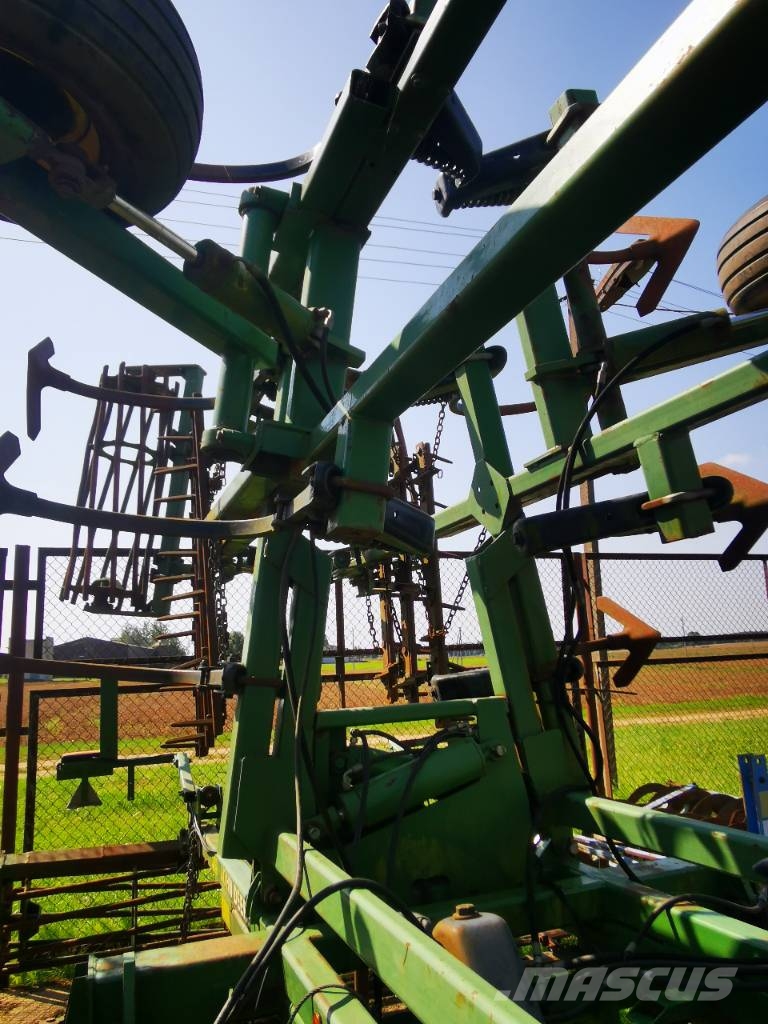 John Deere 410 A Cultivatoren