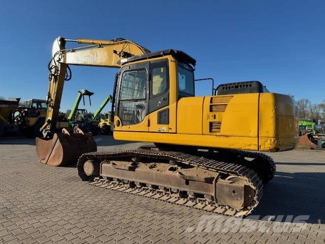 Komatsu PC 210 LC-8 حفارات زحافة