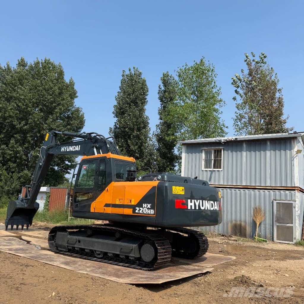 Hyundai HX 220 HD Средни екскаватори 7т - 12т