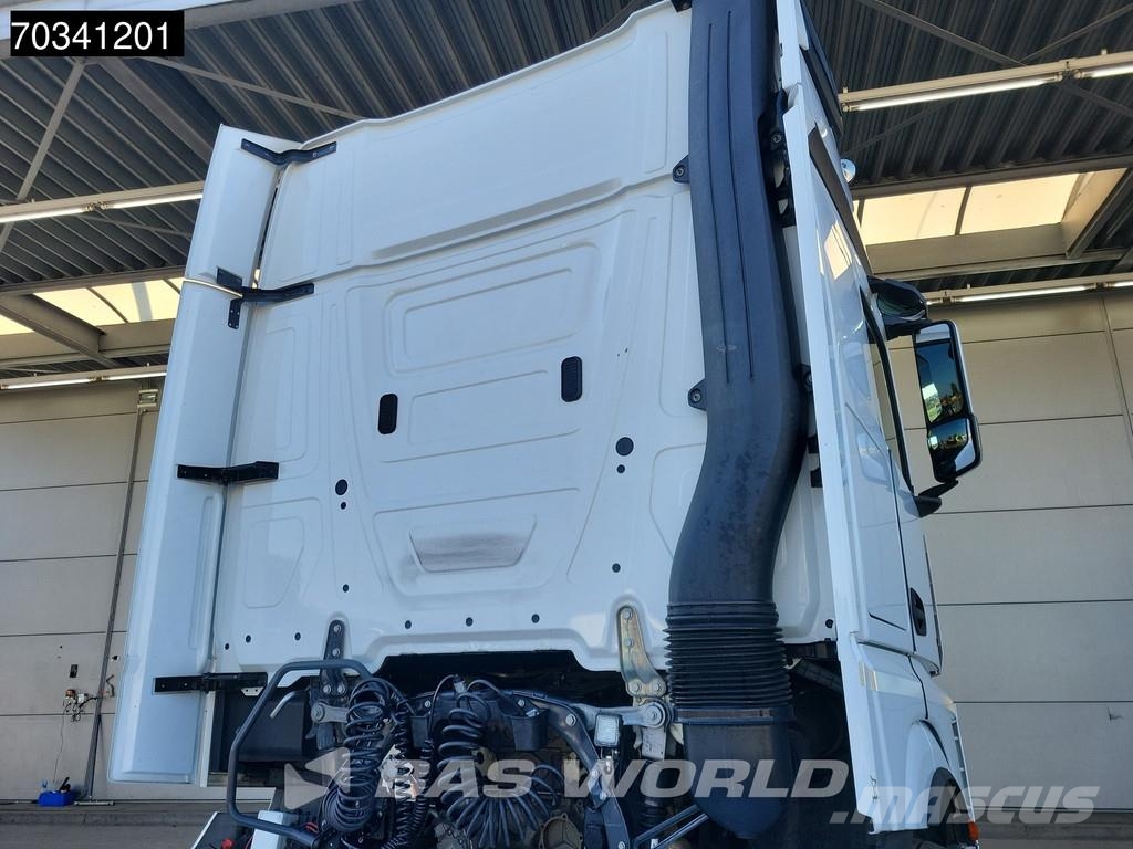 Mercedes-Benz Actros 1951 4X2 GigaSpace NL-Truck 2xTanks ACC Sta Sadulveokid