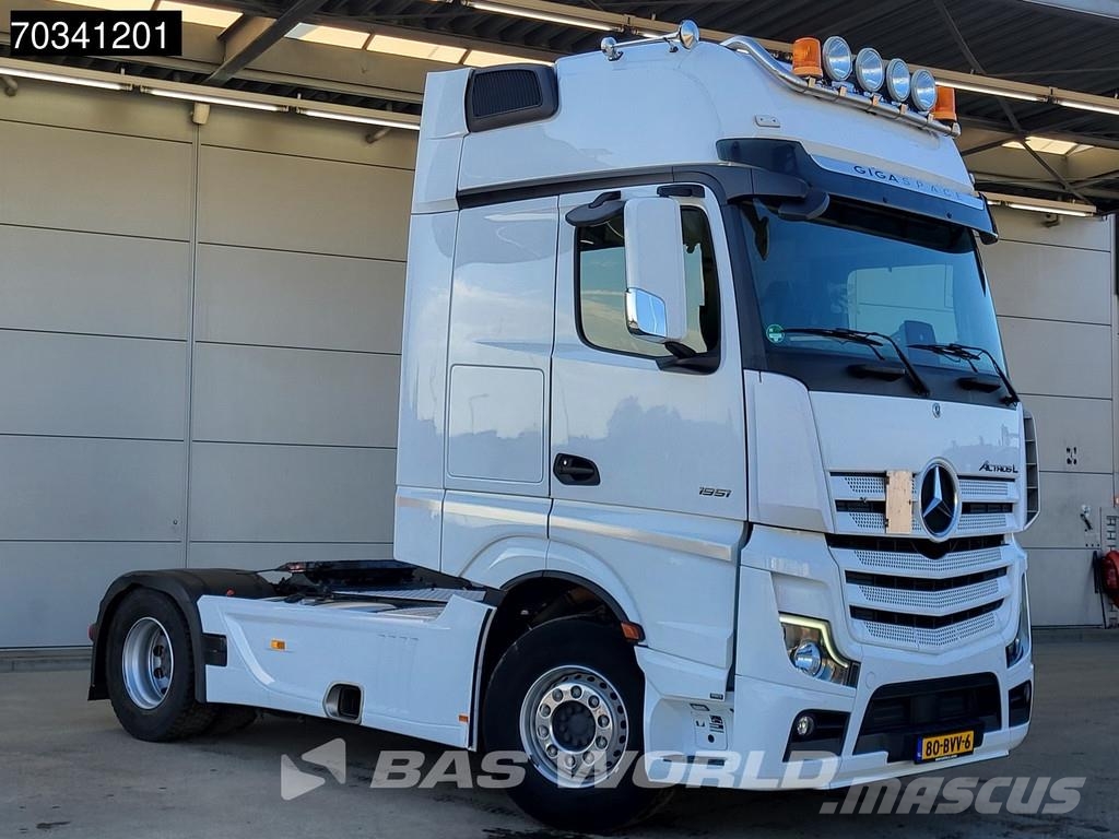 Mercedes-Benz Actros 1951 4X2 GigaSpace NL-Truck 2xTanks ACC Sta Sadulveokid