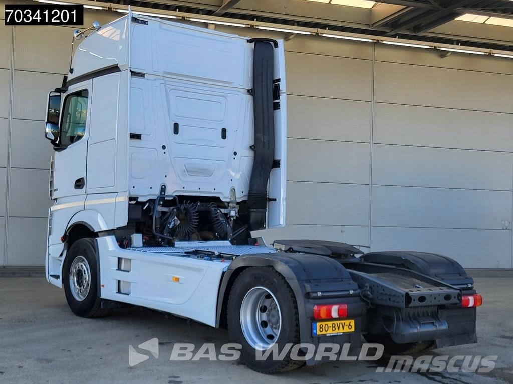 Mercedes-Benz Actros 1951 4X2 GigaSpace NL-Truck 2xTanks ACC Sta Sadulveokid