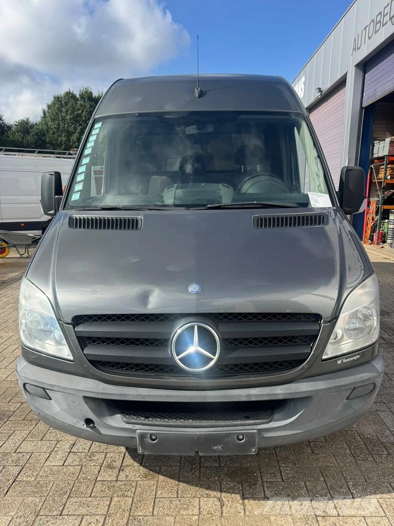 Mercedes-Benz Sprinter **313-EURO5-AIRCO** Фургони
