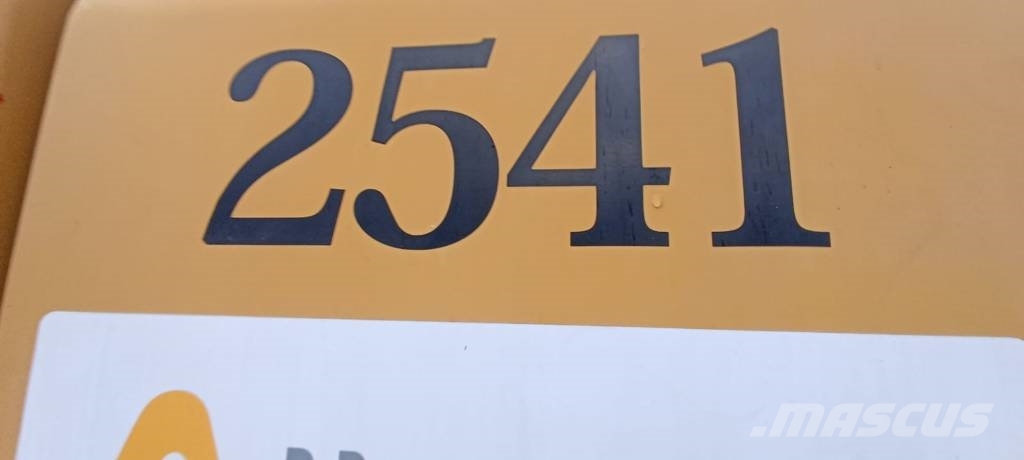 Komatsu PC 210 LC-8 Εκσκαφείς με ερπύστριες