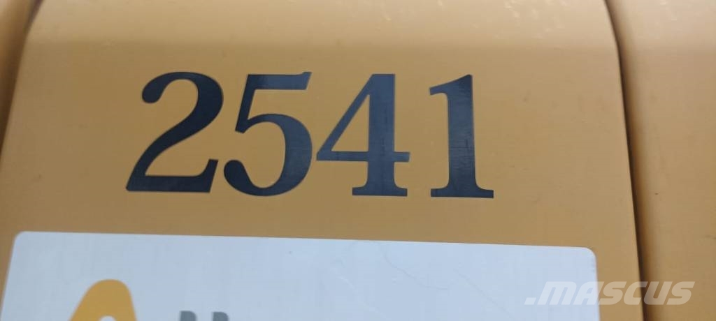 Komatsu PC 210 LC-8 Εκσκαφείς με ερπύστριες