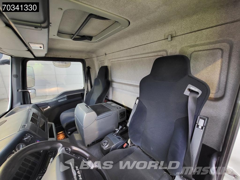 MAN TGM 18.290 4X2 19t Automatic Gearbox 2t Tailgate E Schuifzeilopbouw