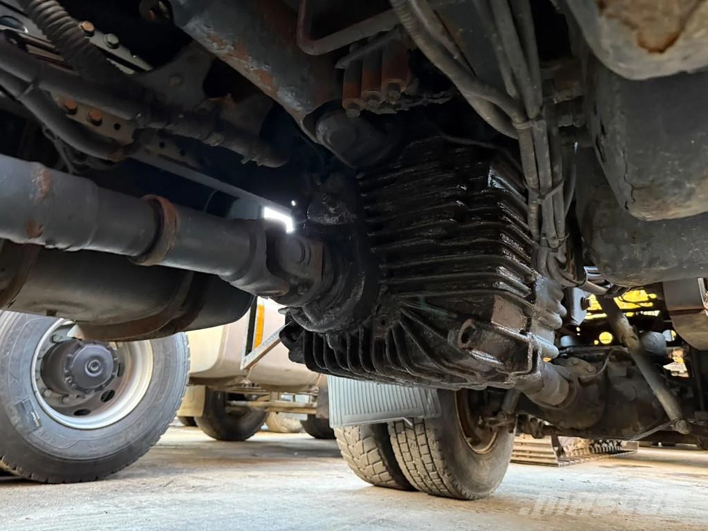 Mercedes-Benz Actros 1840 Kipper - 4x4 - Manual Gearbox - Big Ax Sklápače