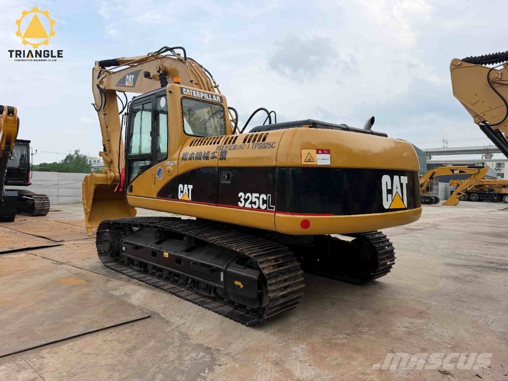 CAT 325 CL Гусеничні екскаватори