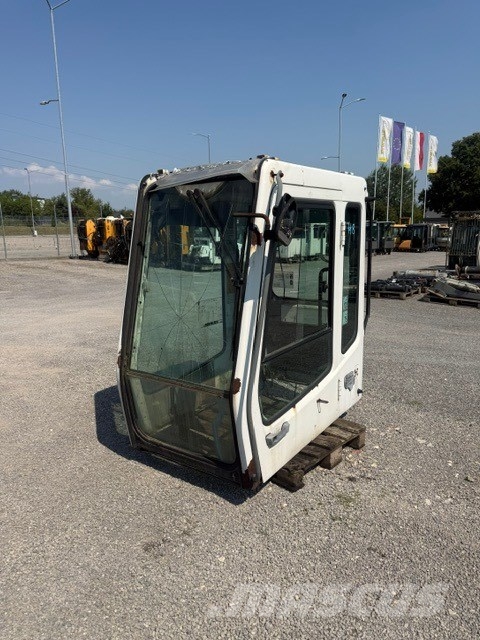 Liebherr USED CAB SERIE B Cabine en interieur