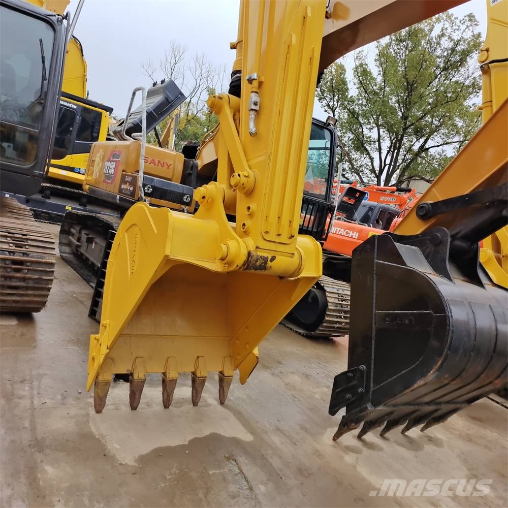 Komatsu PC 210-8 - Second Hand Excavator for Sale Beltegraver