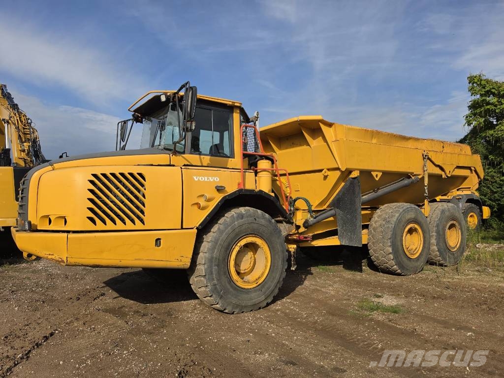 Volvo A 25 D Liigendraamiga pinnaseveokid