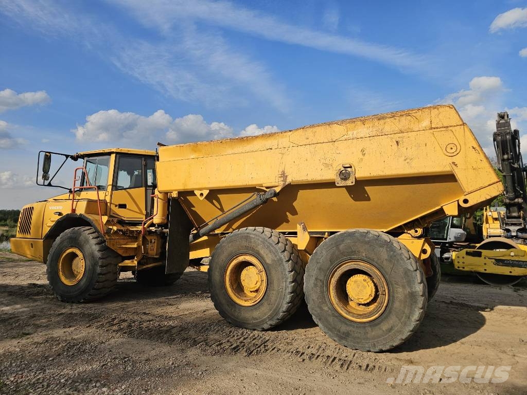 Volvo A 25 D Knik dumptrucks