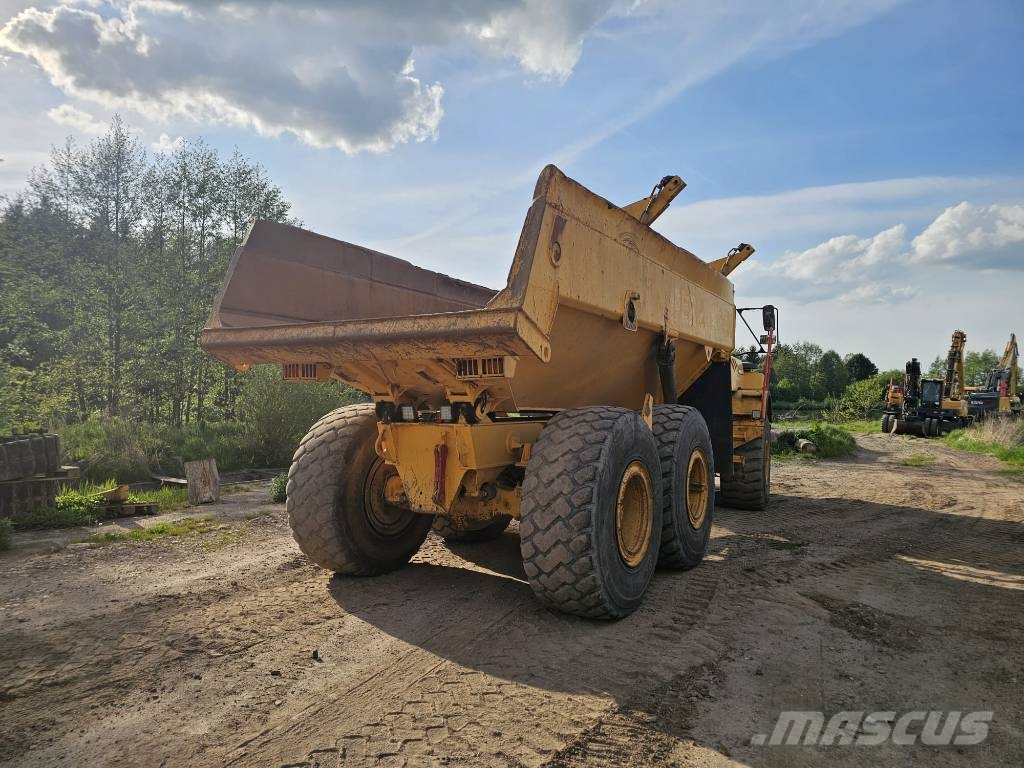 Volvo A 25 D Knik dumptrucks