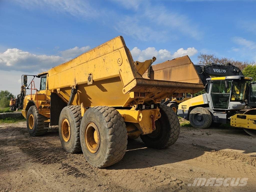 Volvo A 25 D Knik dumptrucks