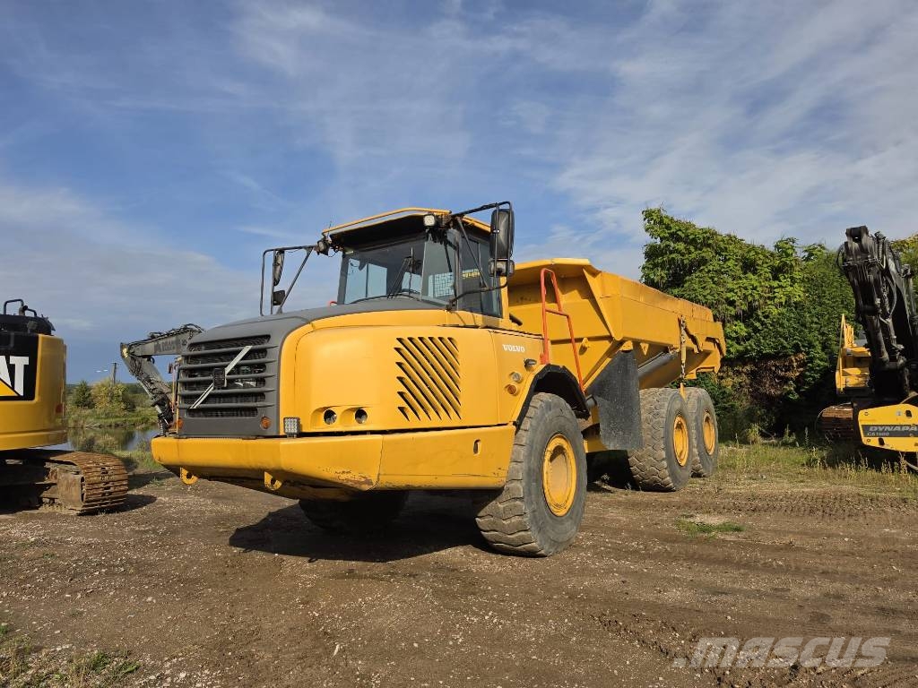 Volvo A 25 D Liigendraamiga pinnaseveokid