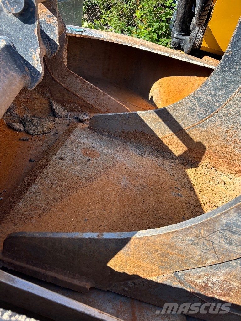 CAT M 315 Excavadoras de ruedas