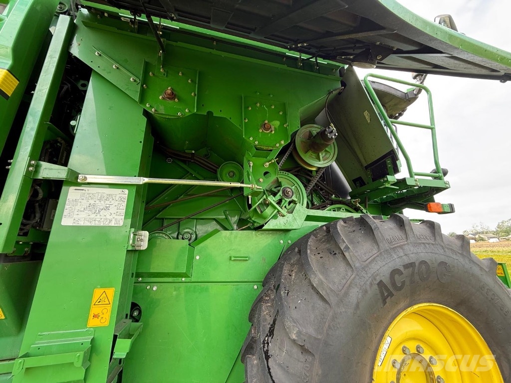 John Deere W 660 i Mietitrebbiatrici