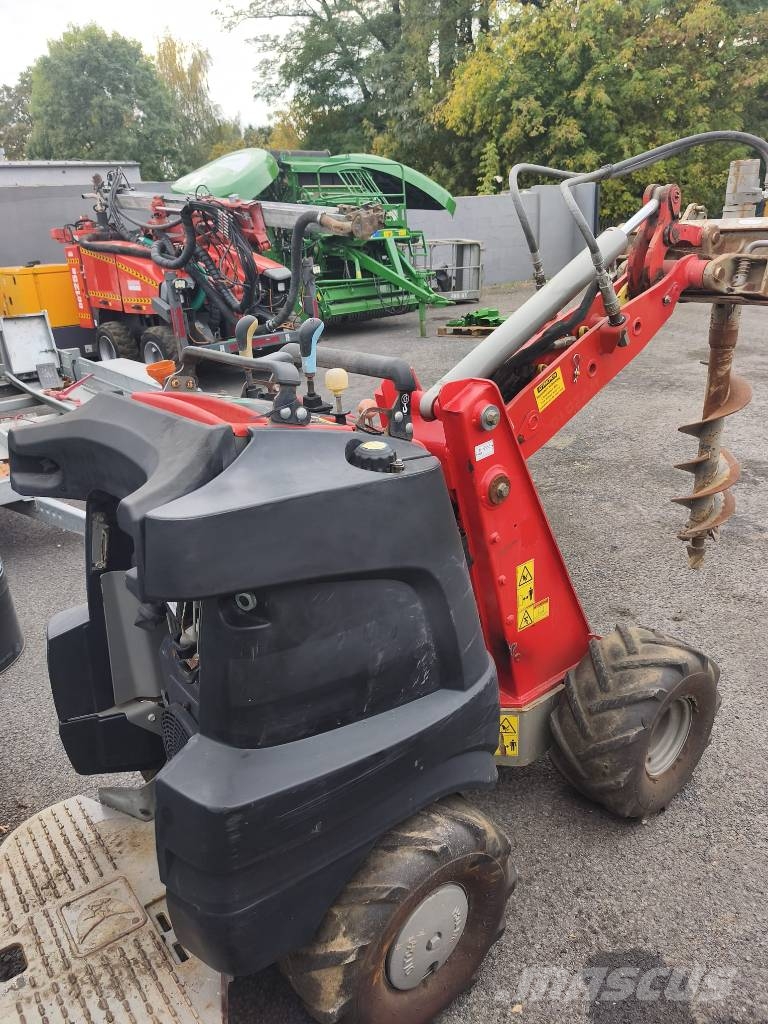 Ditch Witch Zahn R300 Wheeled excavators