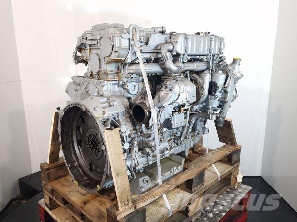 New Holland F5CE9454E*A محركات