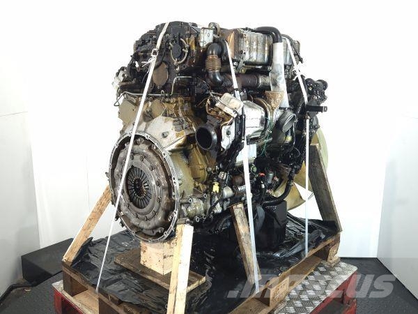 New Holland F5CE9454E*A محركات