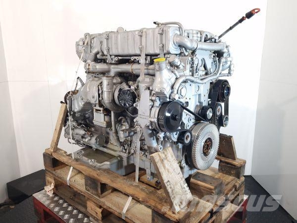 New Holland F5CE9454E*A محركات