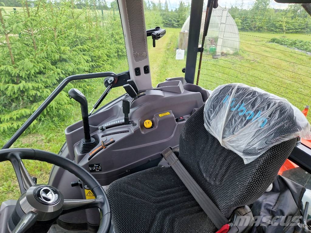 Kubota L2-552 الجرارات