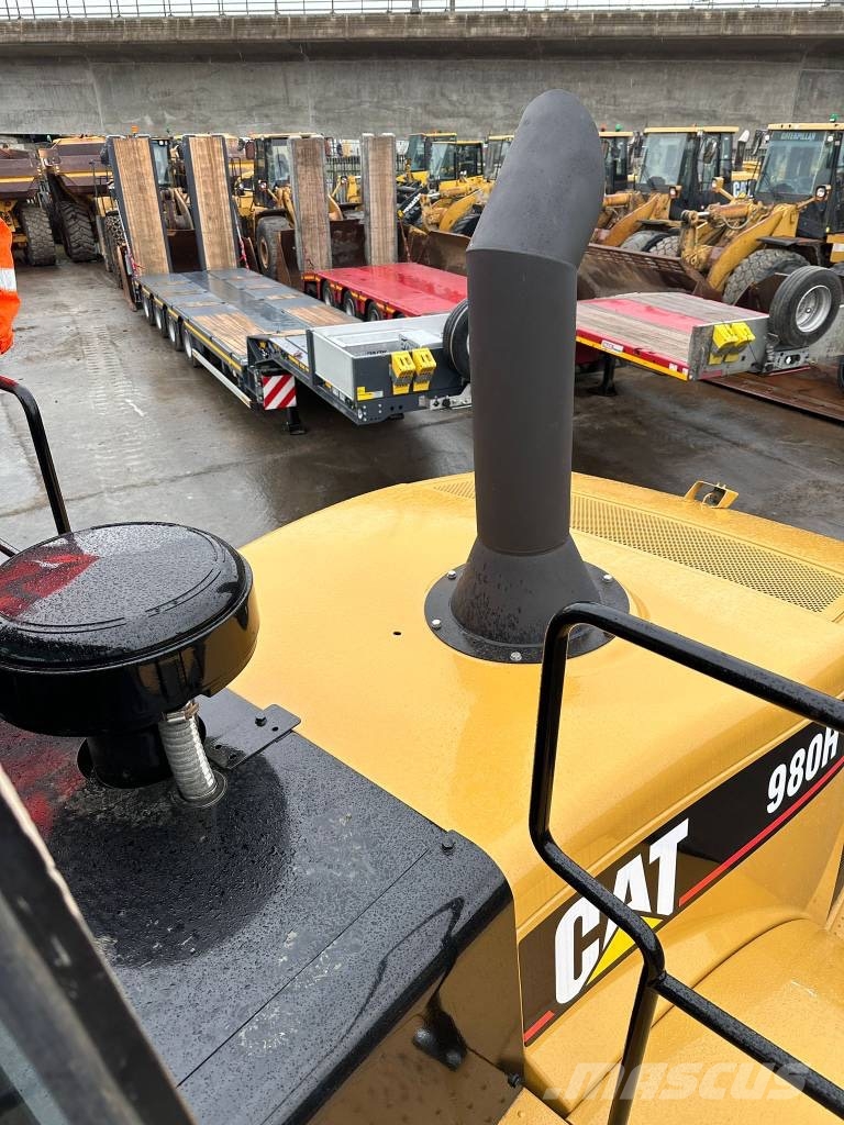 CAT 980H Колесни товарачи