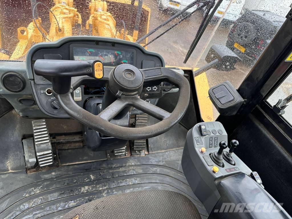 CAT 980H Колесни товарачи