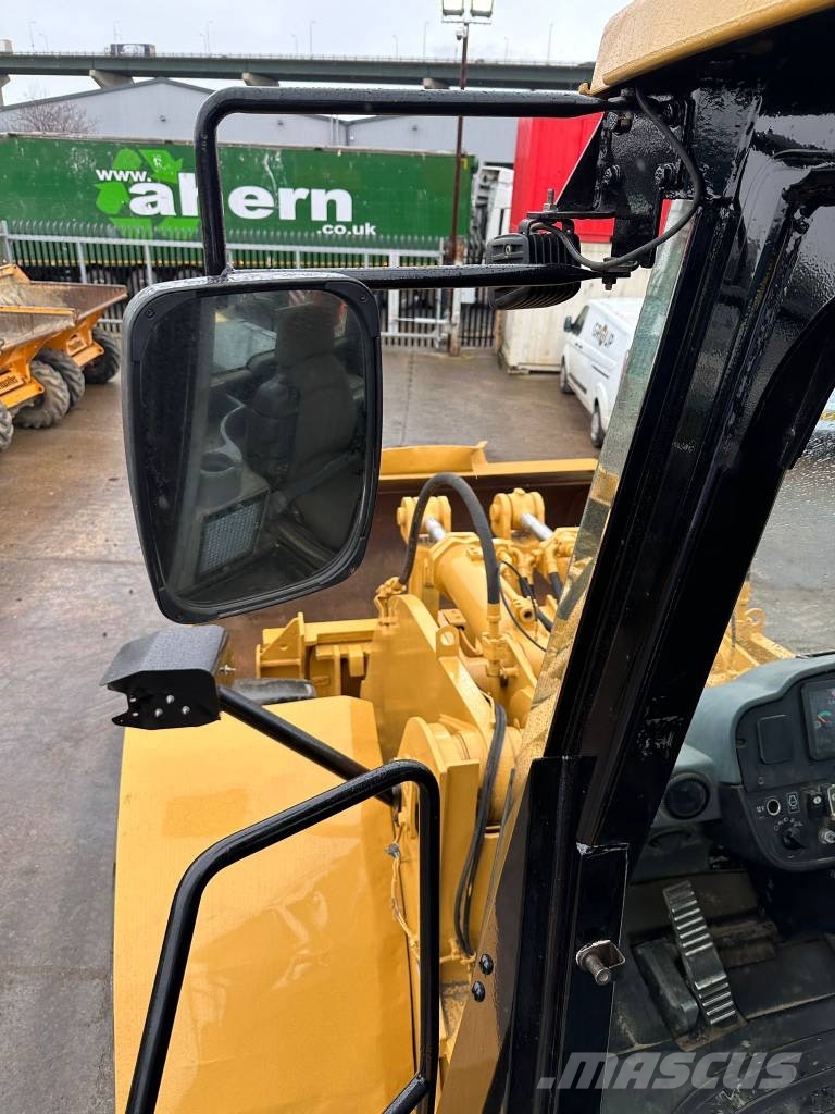 CAT 980H Колесни товарачи