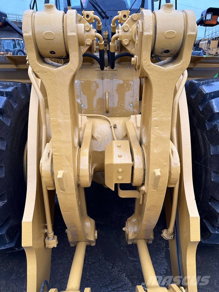 CAT 980H Колесни товарачи